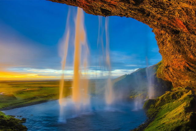 Islande : Autotour L'Islande en van, un vent de liberté 8J