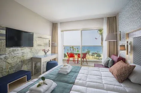 Chypre : Hôtel Leonardo Laura Beach & Splash Resort
