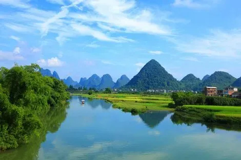 Chine : Circuit Des Minorités Montagnardes au Coeur de la Chine Impériale