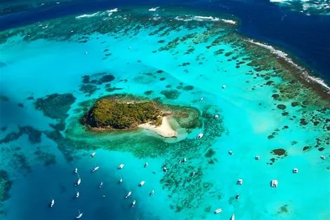 vol+hotel Combiné A la découverte des Grenadines et extension 4 nuits à l'hôtel Bambou 3* Martinique Fort De France