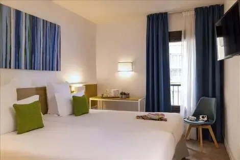 France Ile-de-France : Hôtel Paris Louis Blanc