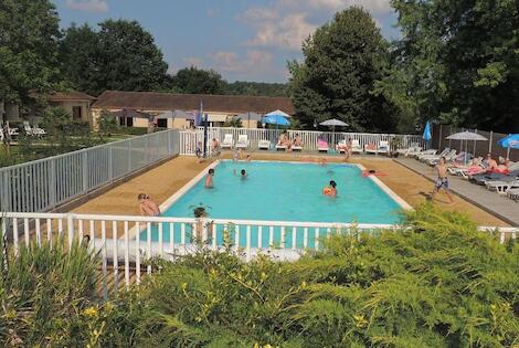 France : Camping Flower Camping les Nauves