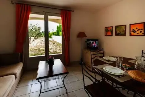 France : Résidence locative Lagrange Vacances Le Domaine De Bourgeac