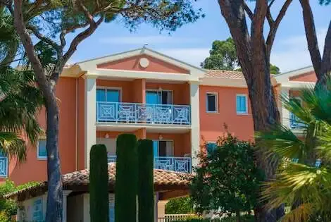 France : Résidence locative Lagrange Vacances Le Domaine Des Grands Pins