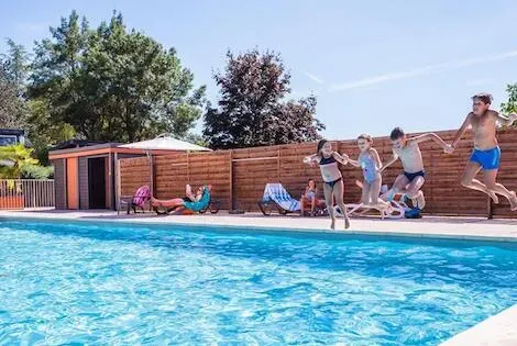 France : Camping Le Soleil des Bastides