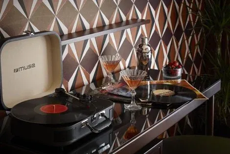 Grèce : Les Cyclades : Hôtel Brown Acropol By Brown Hotels