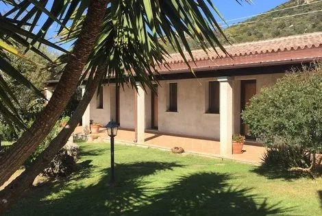 Sardaigne : Hôtel Domo Minnannu Miriu