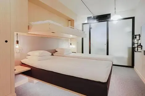 Suede : Hôtel With Urban Deli