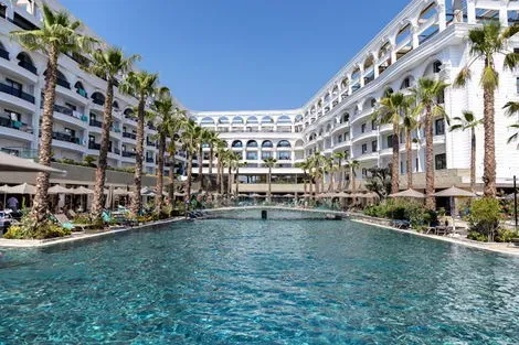 Club Ôclub Experience Fafa Aqua Palace golem Albanie