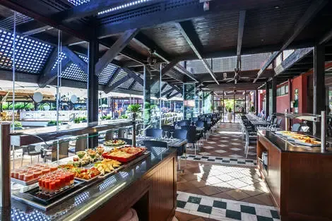 Restaurant buffet