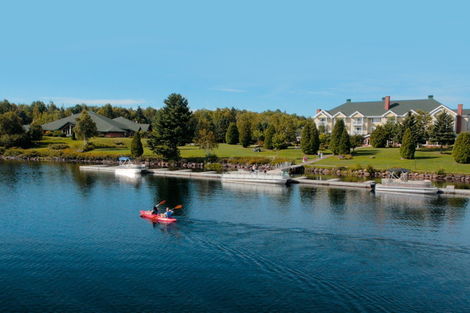 Auberge du Lac-à-l'Eau-Claire