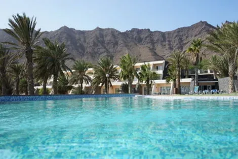 Cap Vert : Club Top Clubs Emotion Foya Branca