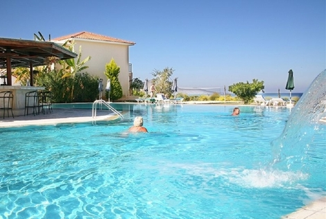 Hôtel Akamanthea Holiday Village polis CHYPRE