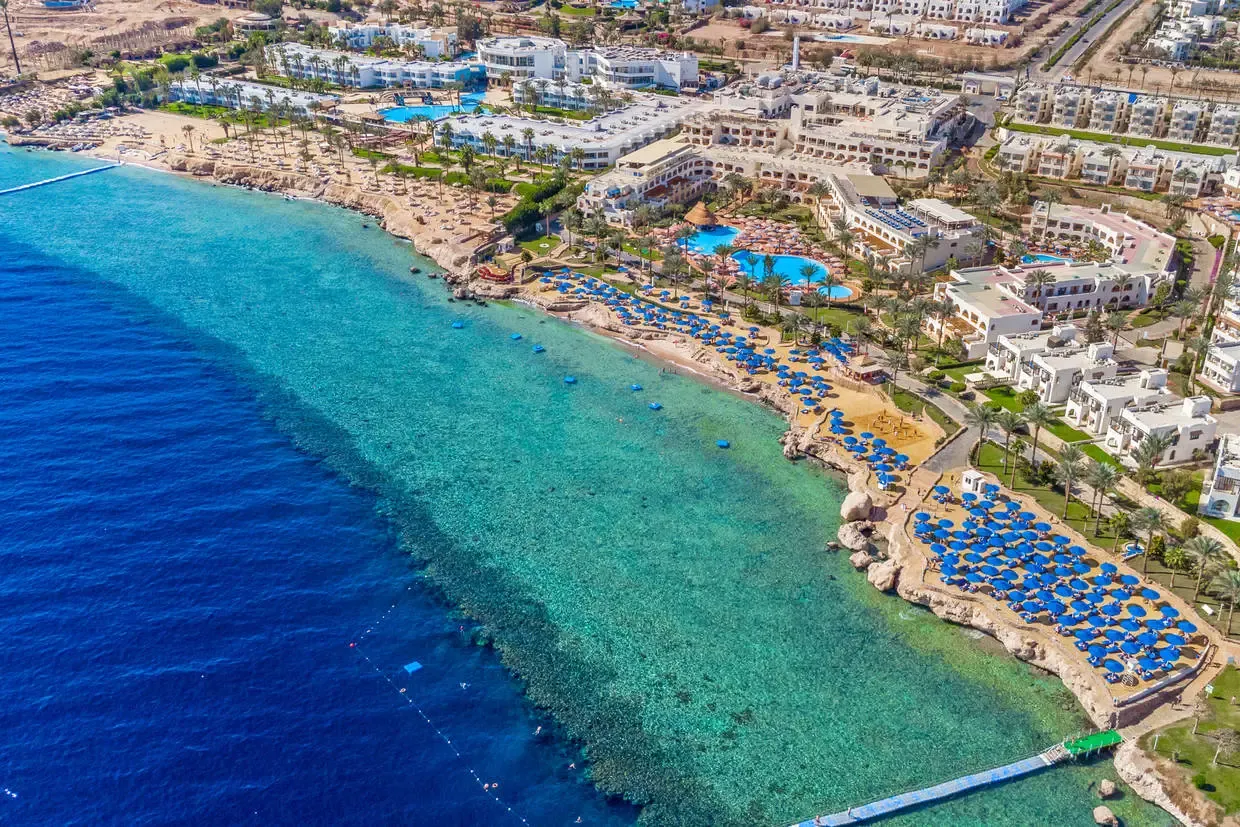 Прозрачное Красное море у побережья Шарм-эль-Шейха