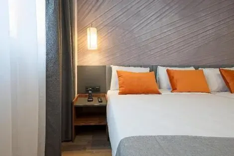 Hôtel Dwo Yuste Alcalá madrid ESPAGNE