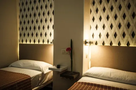 Hôtel Plaza Santa Lucia seville ESPAGNE