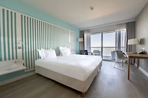 France Corse : Hôtel Radisson Blu Resort & Spa Ajaccio Bay (vol inclus)