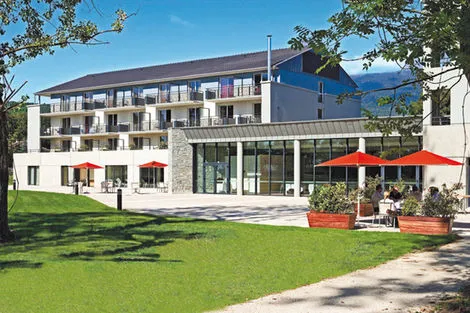 Hôtel La Villa du Lac divonnelesbains France Rhone-Alpes