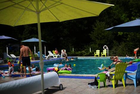 Camping Ushuaïa Villages Au Bois Joli andryes France