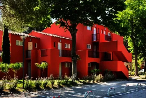 Hôtel SOWELL HÔTELS L'Olivier arles France