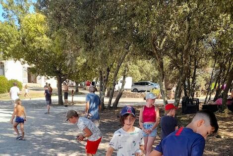 Camping Les chênes aubais France