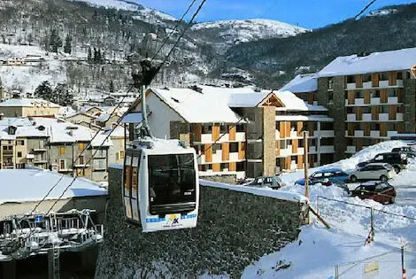 Résidence locative Pierre & Vacances Les Trois Domaines axlesthermes France