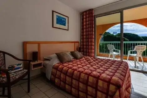 Résidence locative Lagrange Vacances Villa Barbara cavalairesurmer France