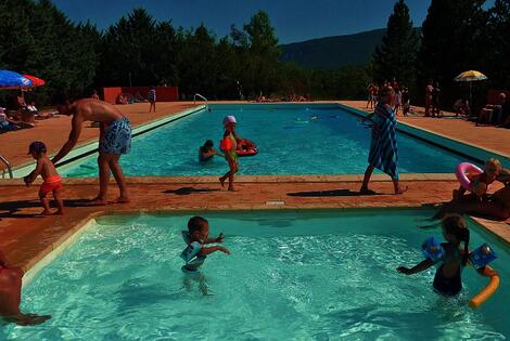 Camping Les Cigales garde_colombe France