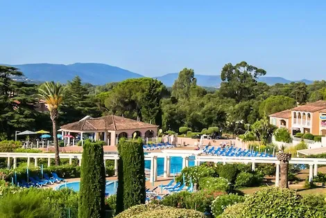 Résidence locative Pierre & Vacances Les Parcs de Grimaud grimaud France