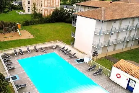 Résidence hôtelière Résidence le Domaine du Chateau - Vacancéole lagord France