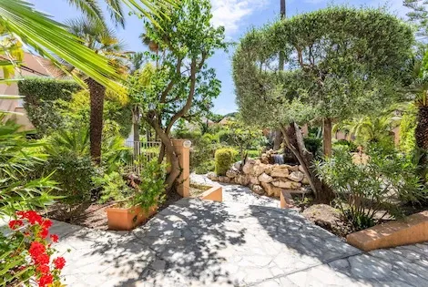 Résidence locative Pierre & Vacances L'Anse de Pramousquier le_lavandou France