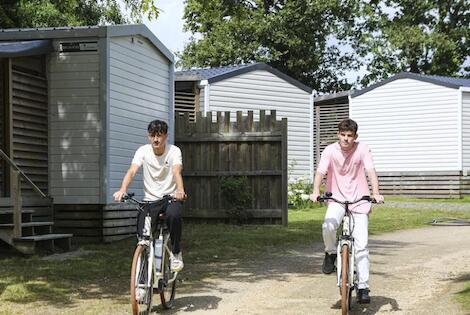 Flower Camping Le Val De Vie mache France