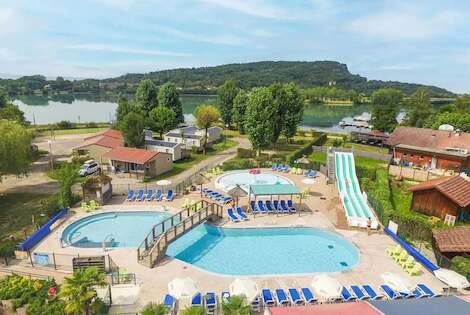 Camping Ile De La Comtesse Massignieuderives France