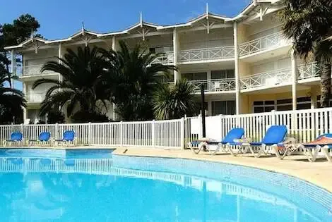 Résidence hôtelière Madame Vacances - Résidence Les Palmiers du Golf molietsetmaa France