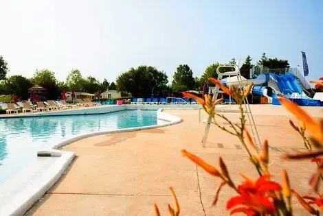 Camping Siblu Domaine de Dugny - Funpass Inclus onzain France