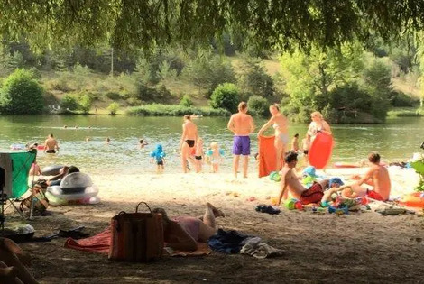 Camping Domaine du Lac plazac France