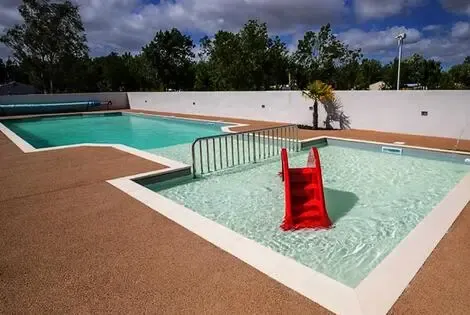 Camping Le Merval puyravault France