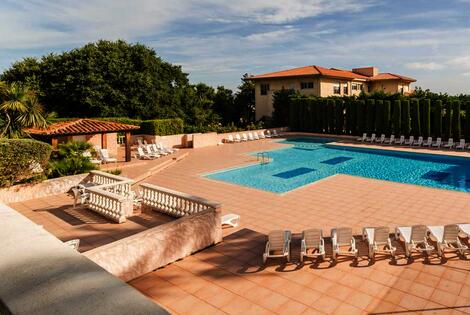 Résidence hôtelière Pierre & Vacances Résidence Eden Parc sainttropez France