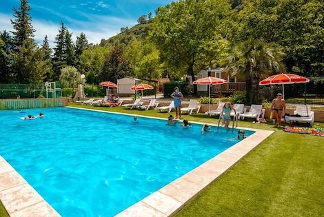 Camping Les Tomasses solliespont France