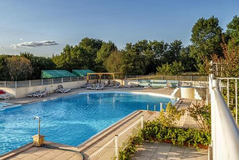 Camping Le Colombier - Camping naturiste st_martin_lars_en_ste_hermine France