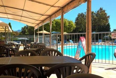 Camping Des Favards violes France