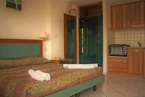 Hôtel Oula Maisonettes roda GRECE