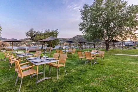 Terrasse du restaurant Ammos en supplément