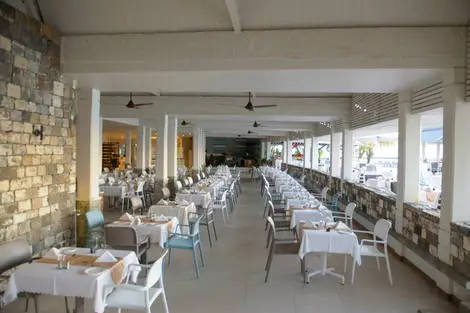 Main Restaurant - La Toque Blanche