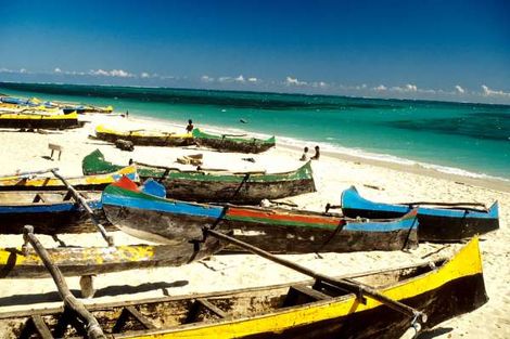 Anakao, pirogue du village Vezo