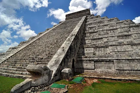 Pyramide a Chichen Itza