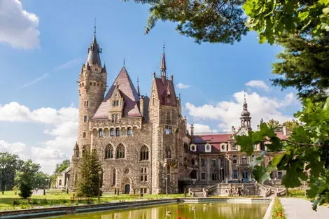 Moszna castle
