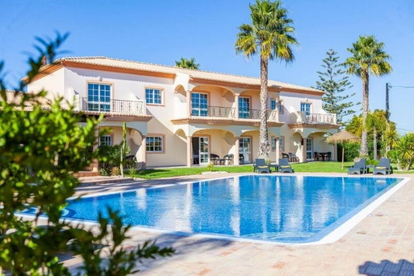 h-tel-atalaia-sol-lagos-portugal
