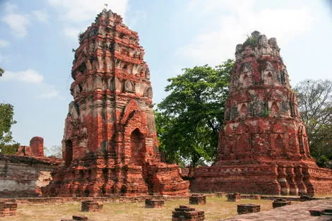 Circuit Des Temples Khmers aux Tribus du Nord et Golfe du Siam bangkok Thailande