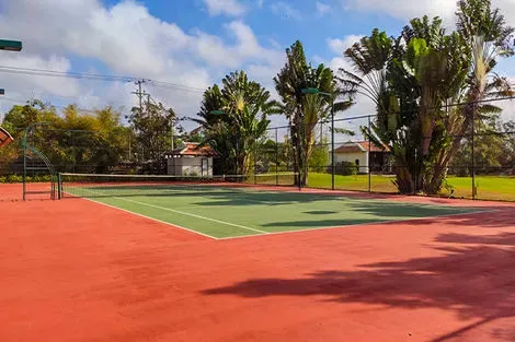Terrain de tennis
